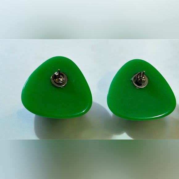Vintage Green Triangle Stud Earrings - Picture 4 of 4
